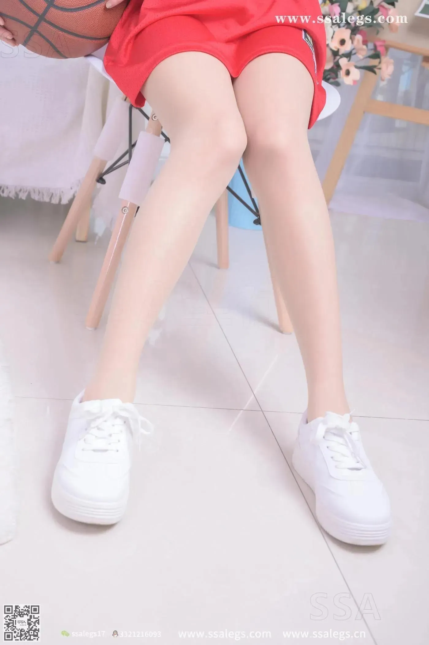 [SSA丝社]超清写真 NO.324 素素小姐姐放假在家陪你玩篮球(上) [80P]插图1